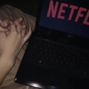 美女脱掉内衣内裤操逼软件大全
