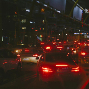 美女脱掉内衣内裤操逼软件大全
